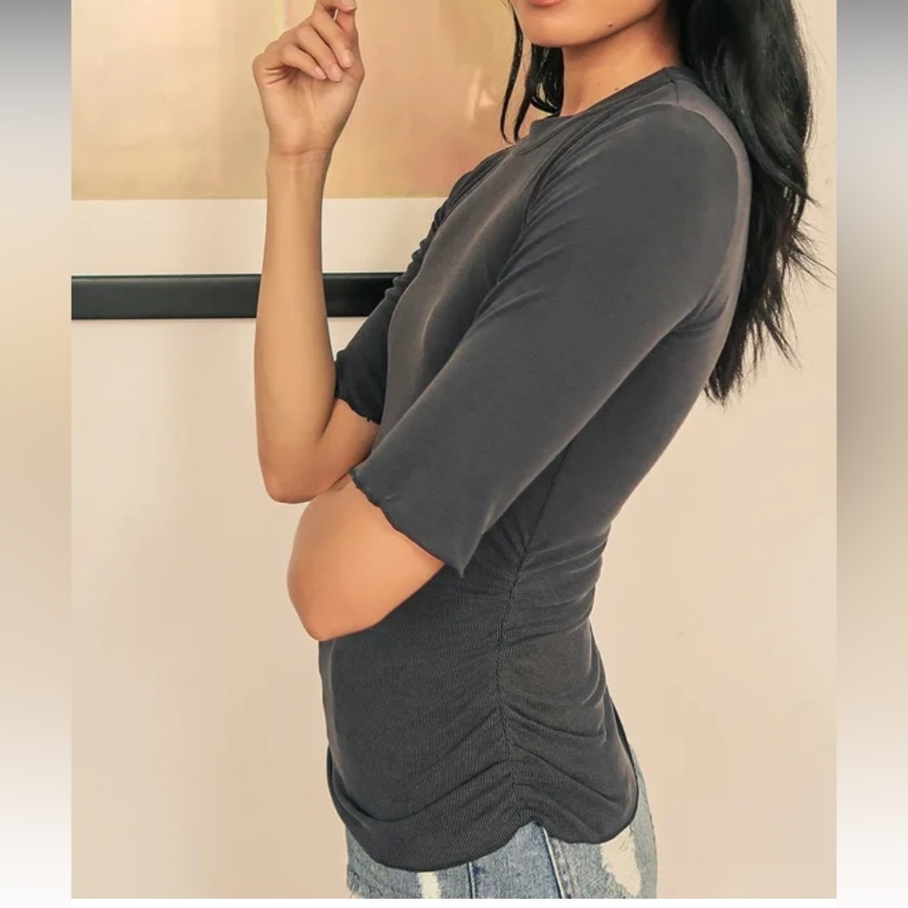 Free People Talk To Me Tee. Size XS - Picture 2 of 9